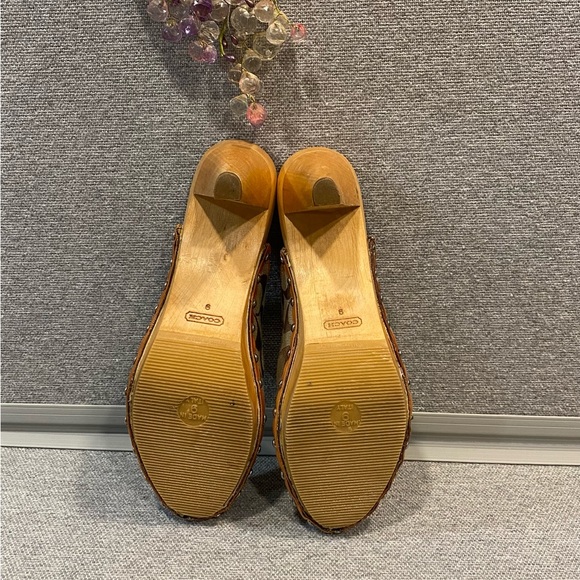 Coach Signature Clogs - Picture 4 of 8